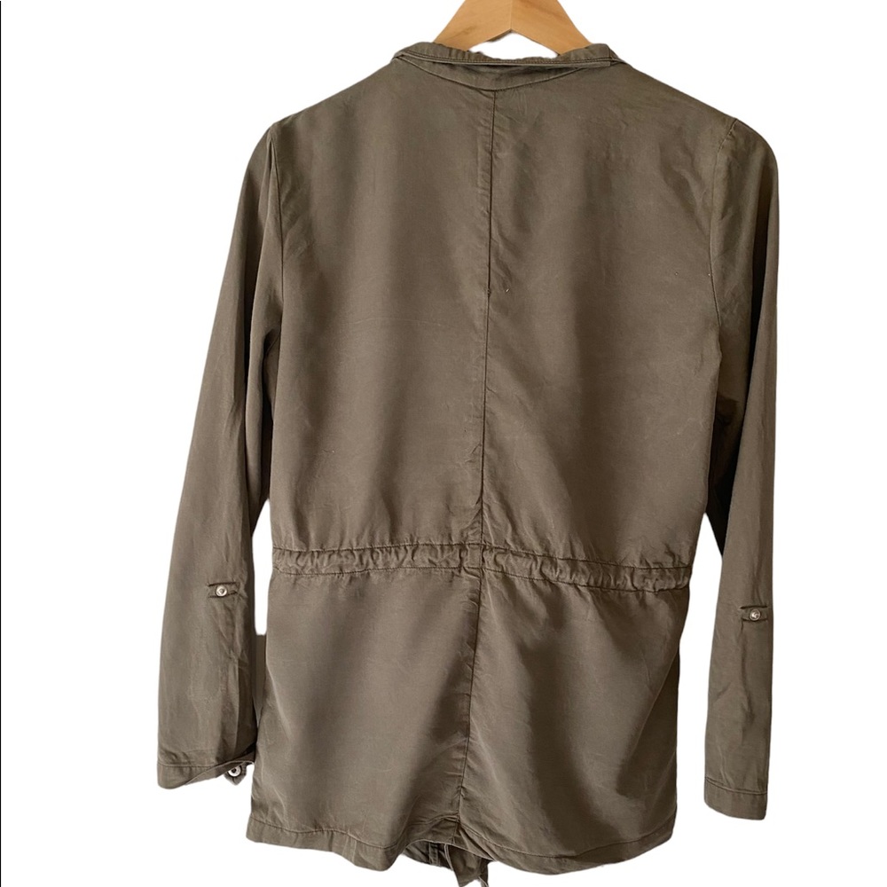 Lightweight Drawstring Jacket - Picture 2 of 3